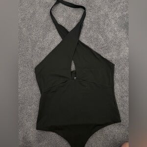 ReoRia Elegant Black Halter Top